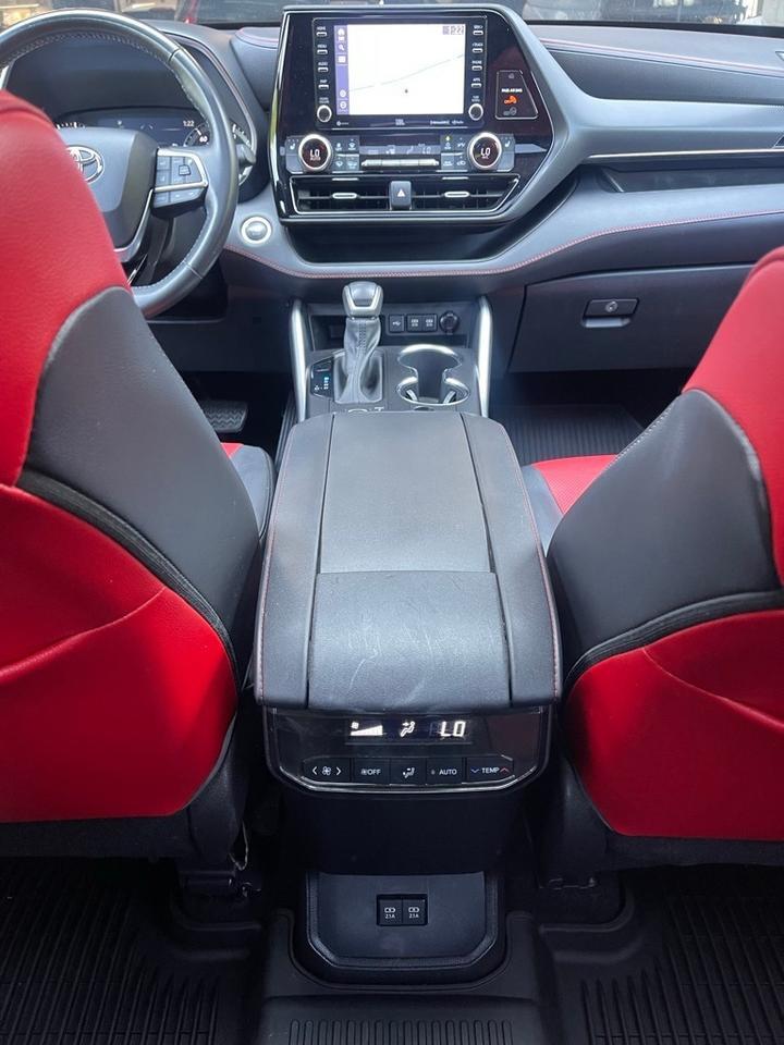 2021 Toyota Highlander XSE Orange MA