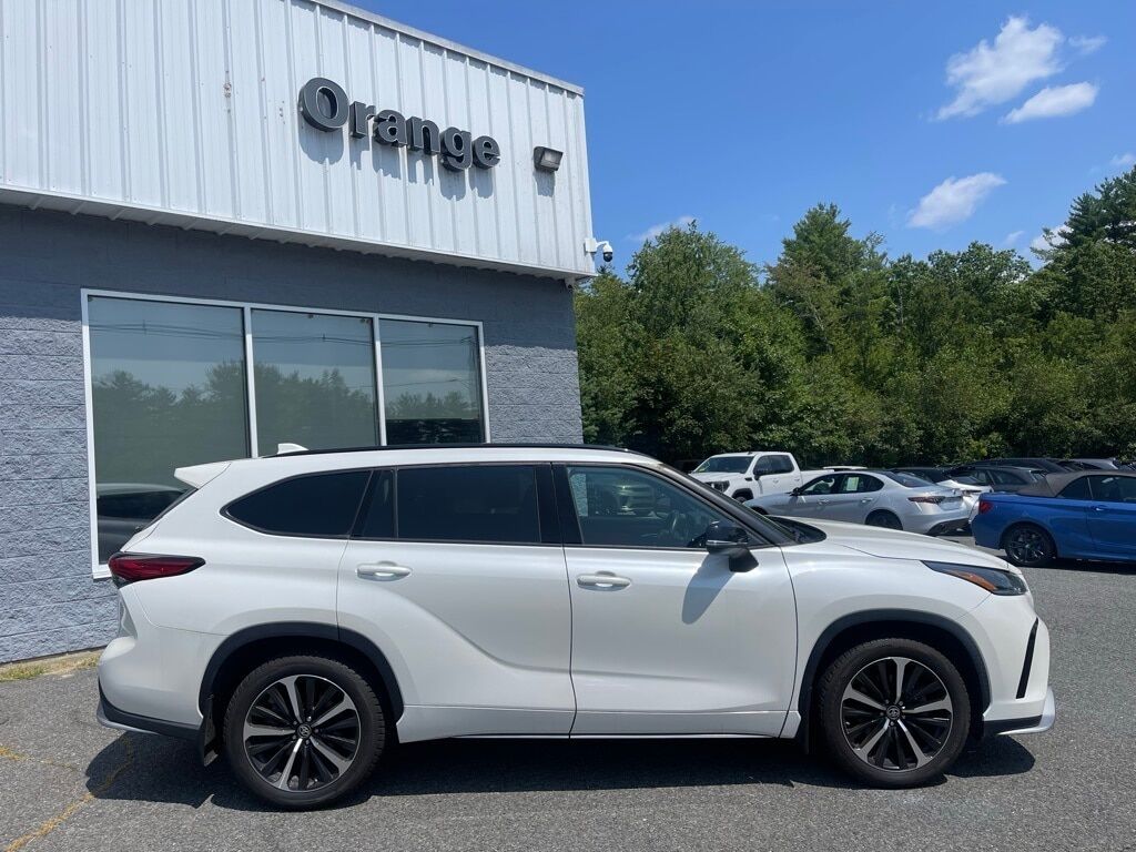 2021 Toyota Highlander XSE Orange MA