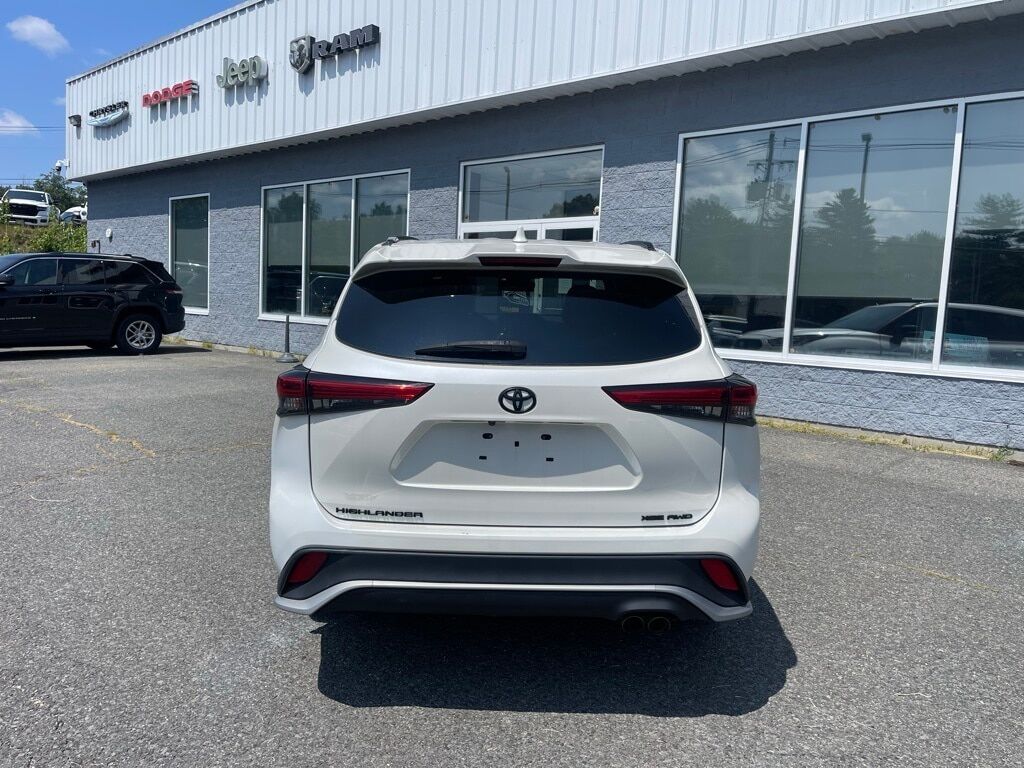 2021 Toyota Highlander XSE Orange MA