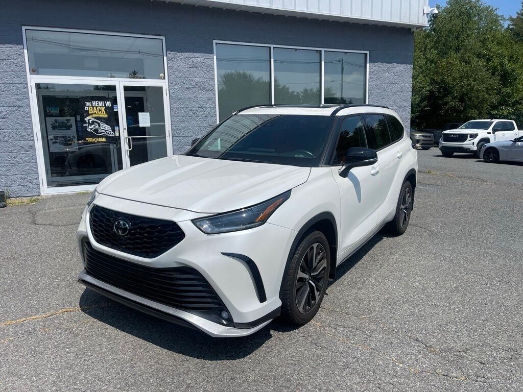 2021 Toyota Highlander XSE Orange MA