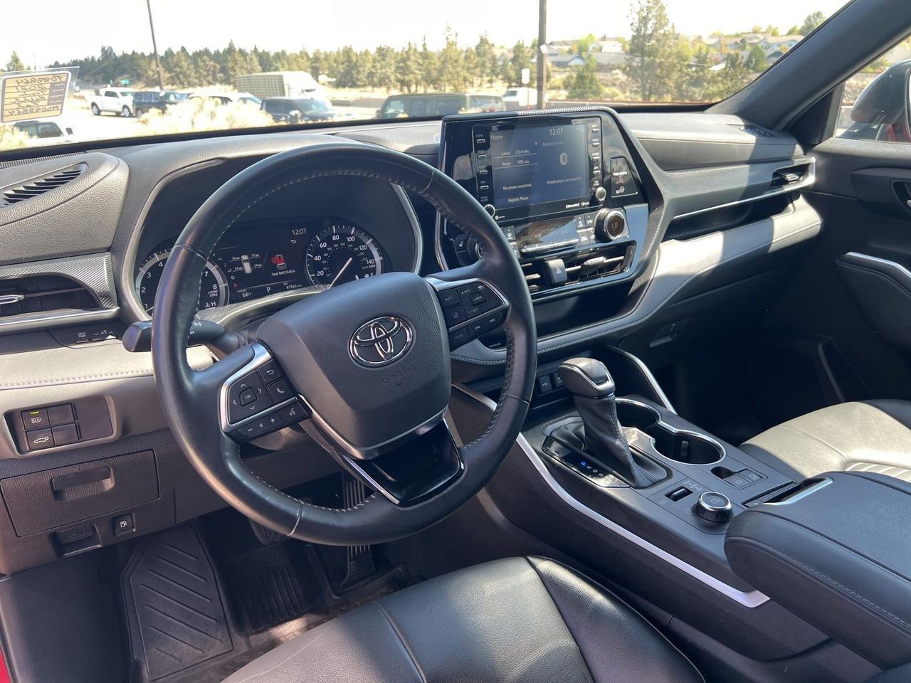 2021 Toyota Highlander XSE Bend OR