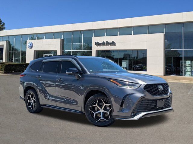 2021 Toyota Highlander XSE