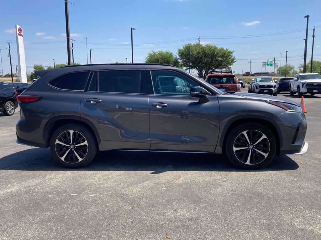 2021 Toyota Highlander XSE