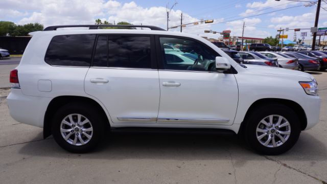 2021 Toyota Land Cruiser BASE Laredo TX