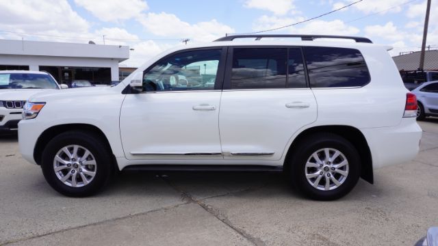 2021 Toyota Land Cruiser BASE Laredo TX
