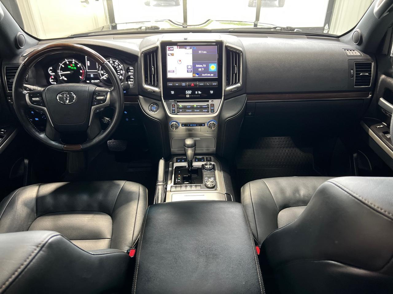 2021 Toyota Land Cruiser Heritage Edition, 3rd Row Seating, King Shock Lift, Total Chaos UCAs, Slee Offroad Sliders, Only 24k Miles Houston TX