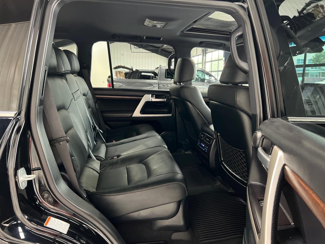 2021 Toyota Land Cruiser Heritage Edition, 3rd Row Seating, King Shock Lift, Total Chaos UCAs, Slee Offroad Sliders, Only 24k Miles Houston TX