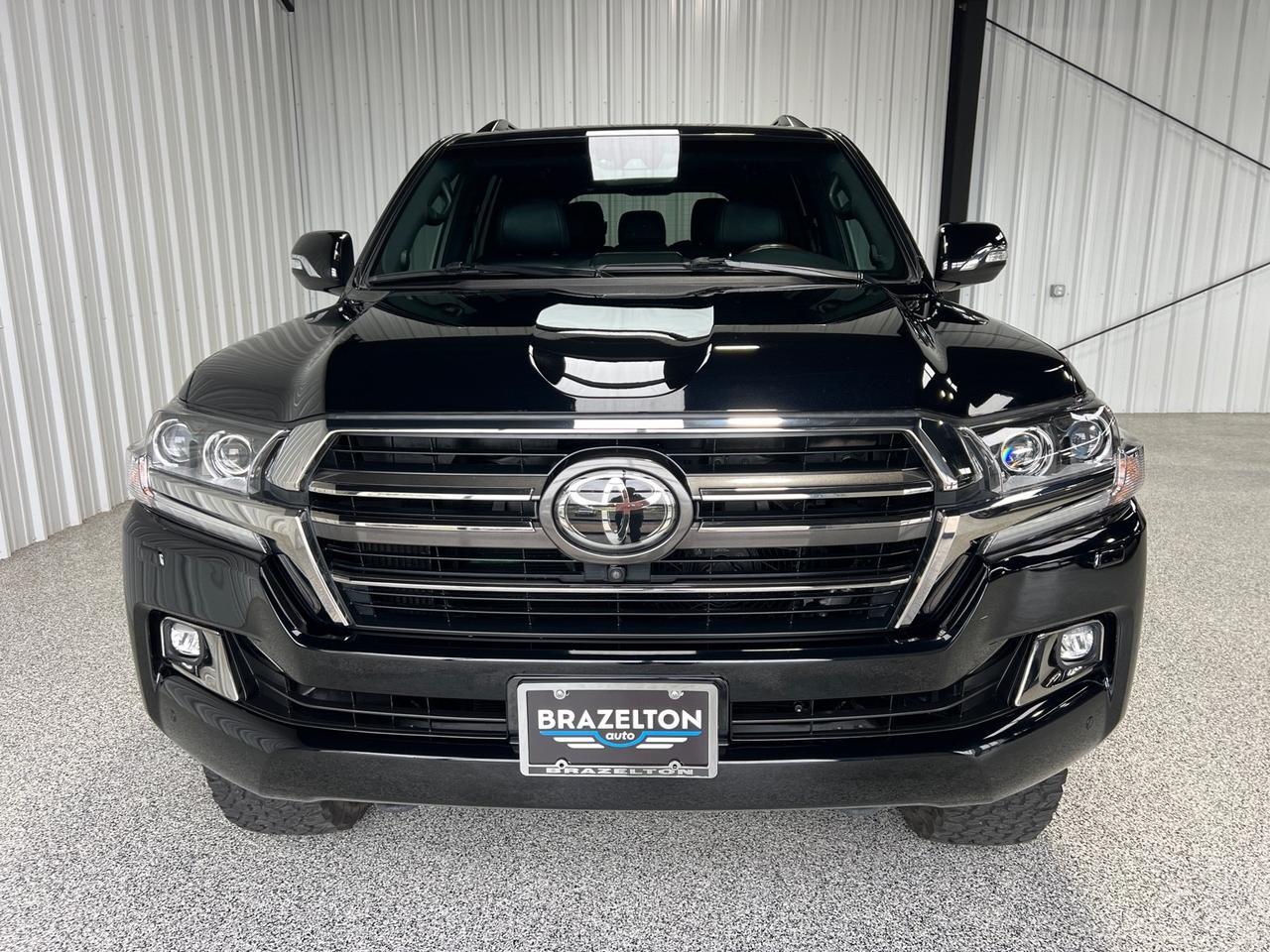 2021 Toyota Land Cruiser Heritage Edition, 3rd Row Seating, King Shock Lift, Total Chaos UCAs, Slee Offroad Sliders, Only 24k Miles Houston TX