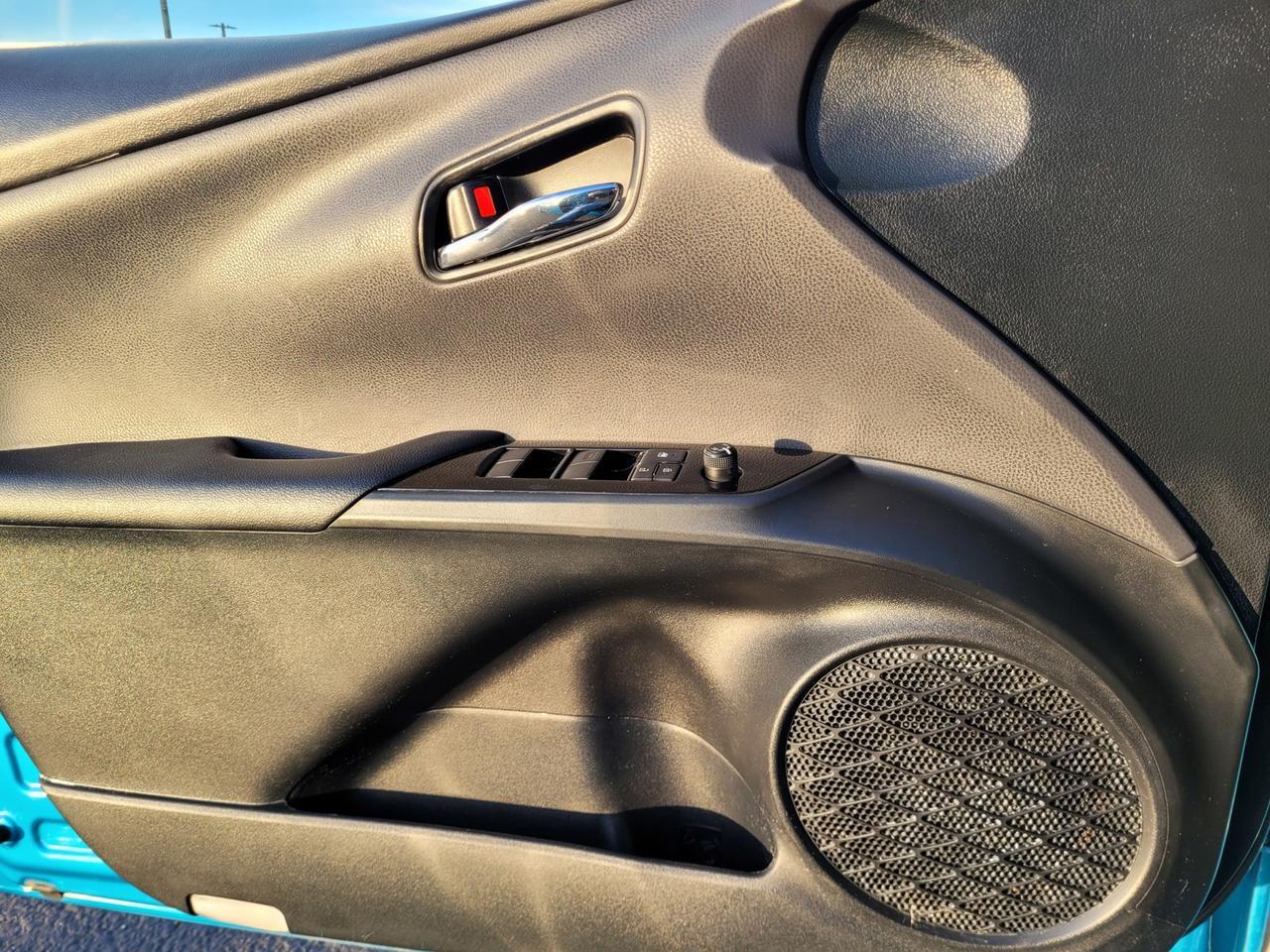 2021 Toyota PRIUS PRIME LIMITED Vacaville CA