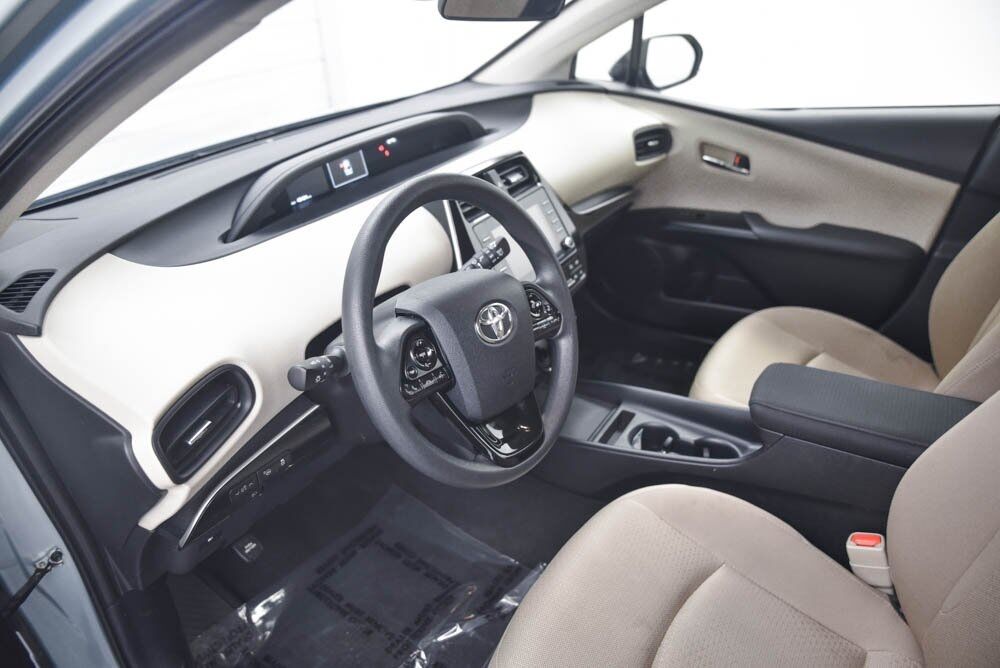 2021 Toyota Prius Akron OH