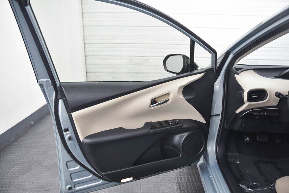 2021 Toyota Prius Akron OH