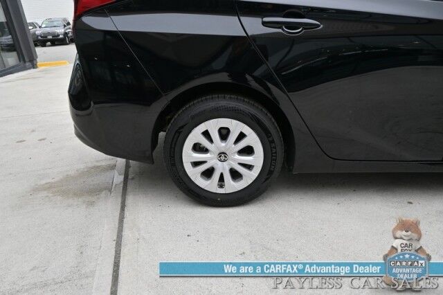 2021 Toyota Prius L Eco Hybrid / Power Mirrors, Windows & Locks / Forward Collision & Lane Departure Alert / Bluetooth / Backup Camera / Cruise Control / Keyless Entry & Start / LED Headlights / 58 MPG / 1-Owner Anchorage AK