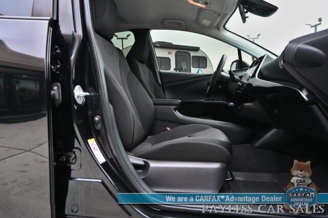 2021 Toyota Prius L Eco Hybrid / Power Mirrors, Windows & Locks / Forward Collision & Lane Departure Alert / Bluetooth / Backup Camera / Cruise Control / Keyless Entry & Start / LED Headlights / 58 MPG / 1-Owner Anchorage AK
