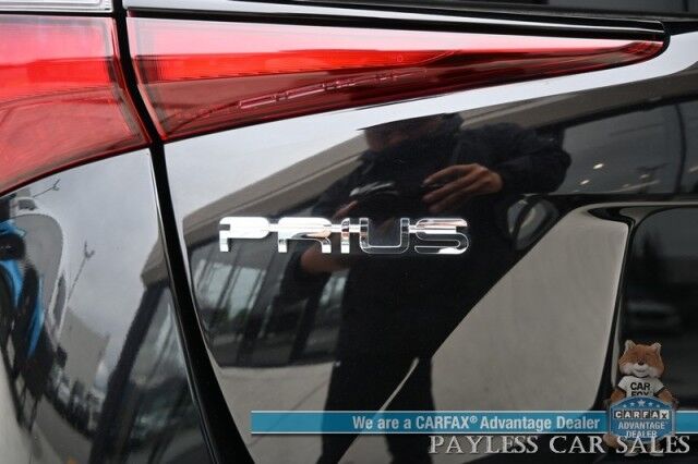 2021 Toyota Prius L Eco Hybrid / Power Mirrors, Windows & Locks / Forward Collision & Lane Departure Alert / Bluetooth / Backup Camera / Cruise Control / Keyless Entry & Start / LED Headlights / 58 MPG / 1-Owner Anchorage AK