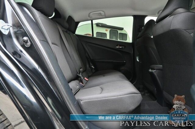 2021 Toyota Prius L Eco Hybrid / Power Mirrors, Windows & Locks / Forward Collision & Lane Departure Alert / Bluetooth / Backup Camera / Cruise Control / Keyless Entry & Start / LED Headlights / 58 MPG / 1-Owner Anchorage AK