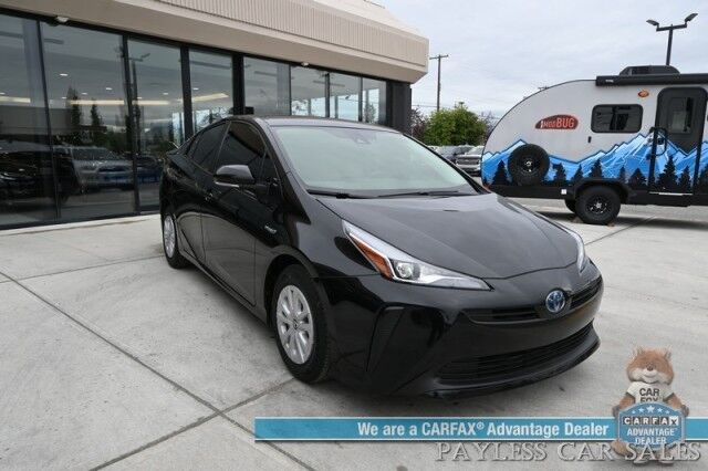 2021 Toyota Prius L Eco Hybrid / Power Mirrors, Windows & Locks / Forward Collision & Lane Departure Alert / Bluetooth / Backup Camera / Cruise Control / Keyless Entry & Start / LED Headlights / 58 MPG / 1-Owner Anchorage AK