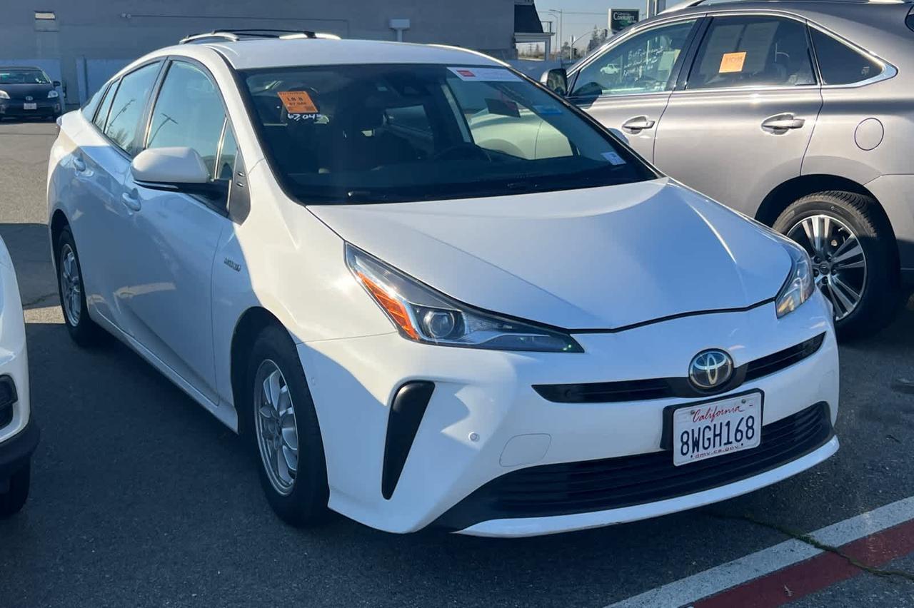 2021 Toyota Prius L Eco