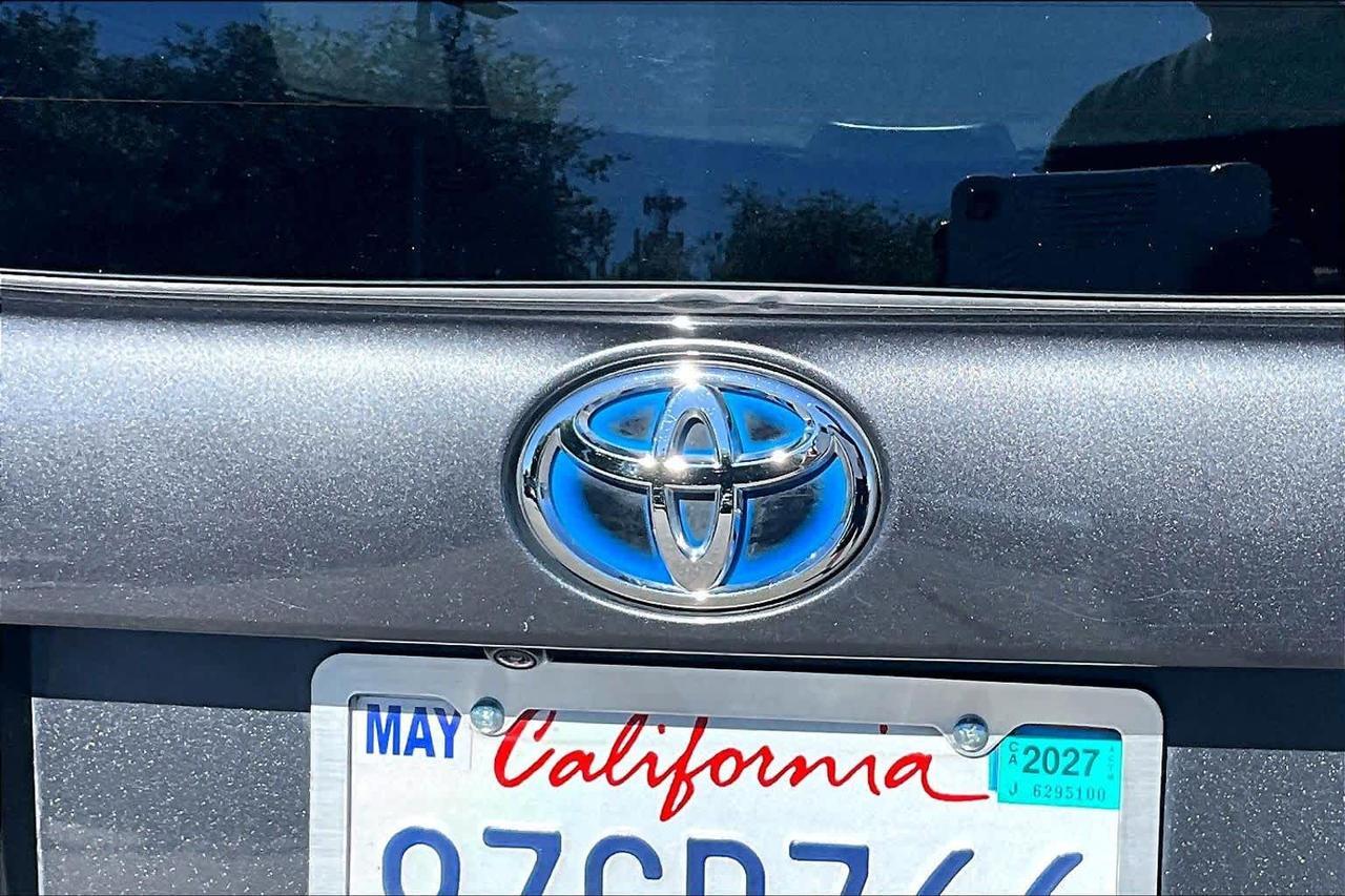 2021 Toyota Prius LE Folsom CA