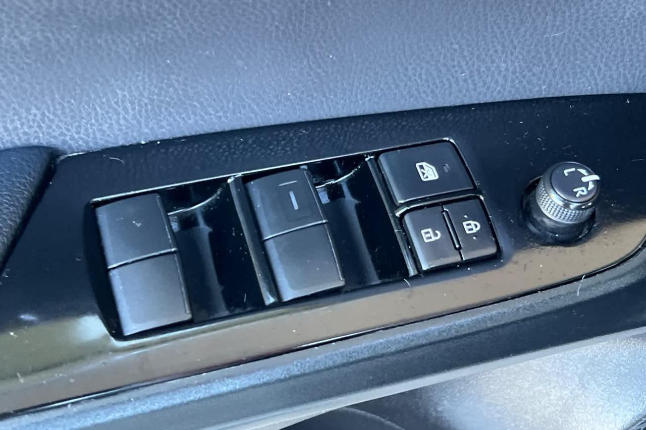 2021 Toyota Prius LE Roseville CA
