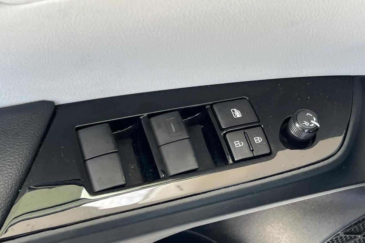 2021 Toyota Prius LE Roseville CA