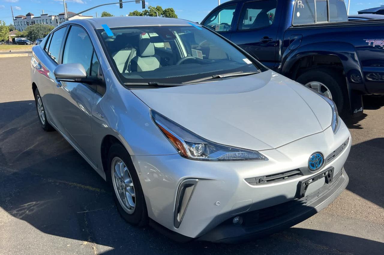 2021 Toyota Prius LE
