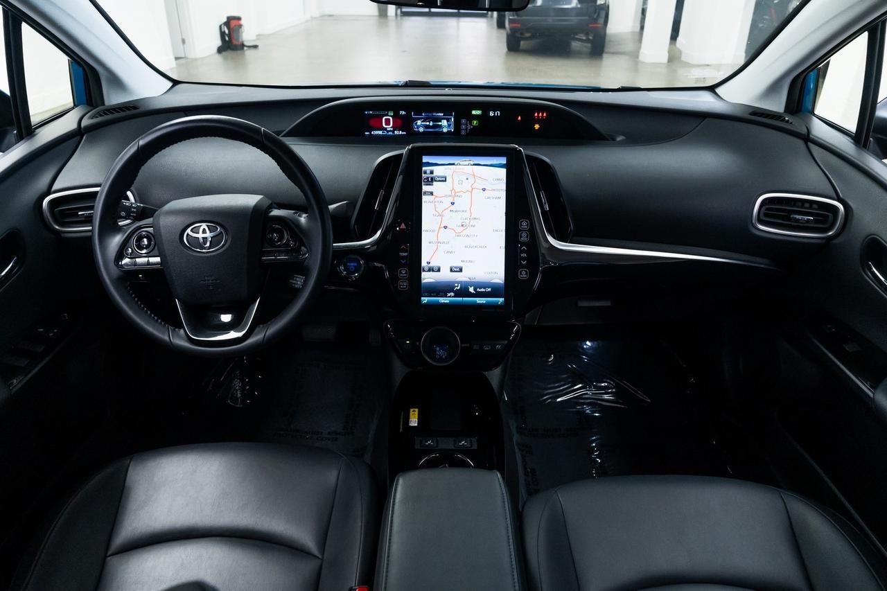 2021 Toyota Prius Prime LE 1 Owner Heated Seats Back-Up Camera Portland OR