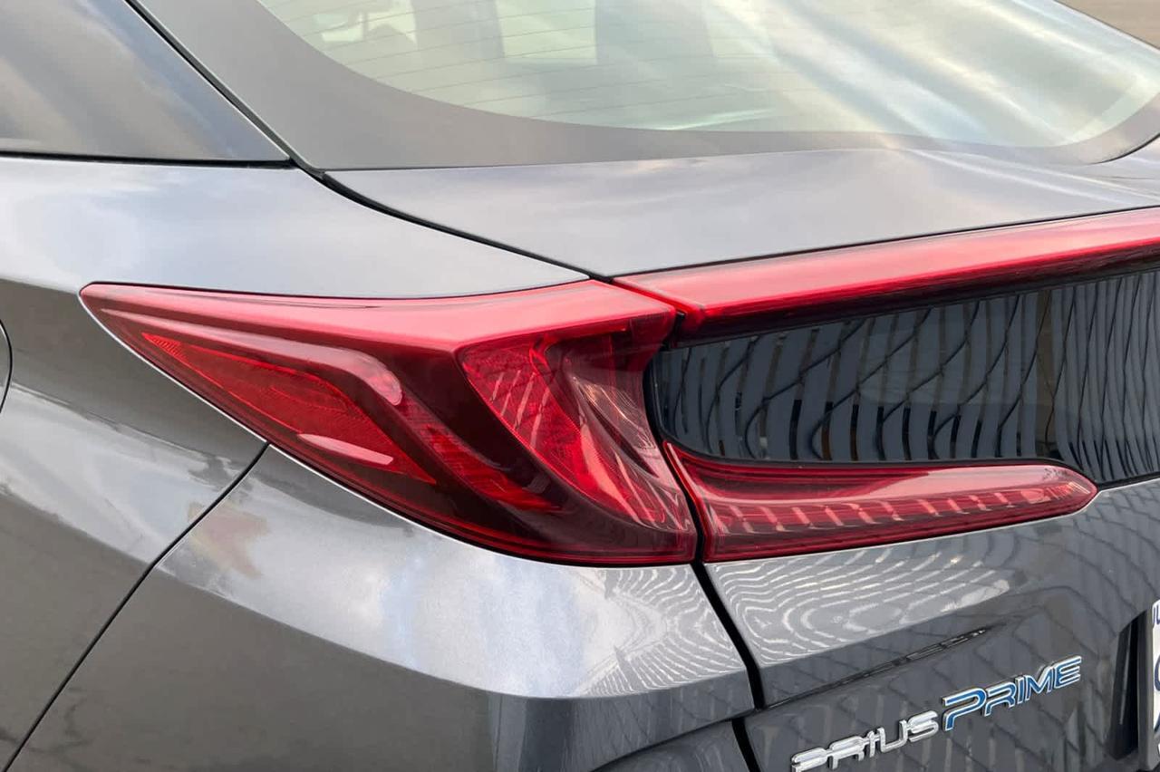 2021 Toyota Prius Prime Limited Roseville CA