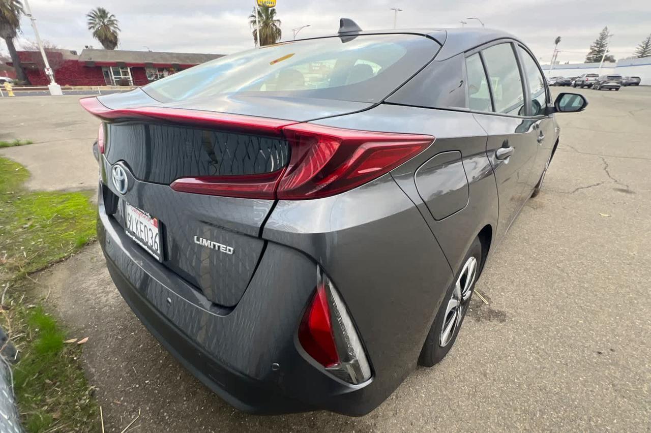 2021 Toyota Prius Prime Limited Roseville CA