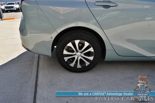 2021 Toyota Prius XLE / AWD / Hybrid / Power & Heated Leather Seats / Heated Steering Wheel / Adaptive Cruise Control / Lane Departure & Blind Spot Alert / Apple CarPlay & Android Auto / Automatic Climate Control / 51 MPG Anchorage AK