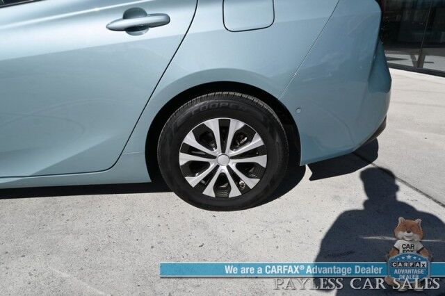 2021 Toyota Prius XLE / AWD / Hybrid / Power & Heated Leather Seats / Heated Steering Wheel / Adaptive Cruise Control / Lane Departure & Blind Spot Alert / Apple CarPlay & Android Auto / Automatic Climate Control / 51 MPG Anchorage AK
