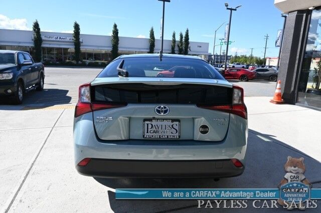 2021 Toyota Prius XLE / AWD / Hybrid / Power & Heated Leather Seats / Heated Steering Wheel / Adaptive Cruise Control / Lane Departure & Blind Spot Alert / Apple CarPlay & Android Auto / Automatic Climate Control / 51 MPG Anchorage AK