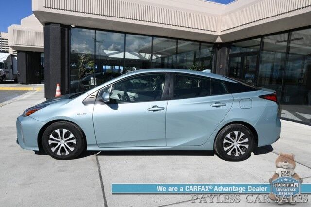 2021 Toyota Prius XLE / AWD / Hybrid / Power & Heated Leather Seats / Heated Steering Wheel / Adaptive Cruise Control / Lane Departure & Blind Spot Alert / Apple CarPlay & Android Auto / Automatic Climate Control / 51 MPG Anchorage AK