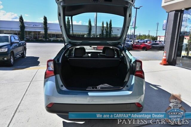 2021 Toyota Prius XLE / AWD / Hybrid / Power & Heated Leather Seats / Heated Steering Wheel / Adaptive Cruise Control / Lane Departure & Blind Spot Alert / Apple CarPlay & Android Auto / Automatic Climate Control / 51 MPG Anchorage AK