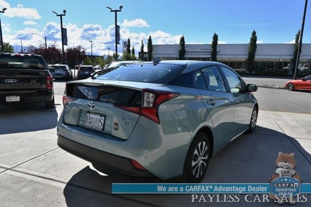 2021 Toyota Prius XLE / AWD / Hybrid / Power & Heated Leather Seats / Heated Steering Wheel / Adaptive Cruise Control / Lane Departure & Blind Spot Alert / Apple CarPlay & Android Auto / Automatic Climate Control / 51 MPG Anchorage AK