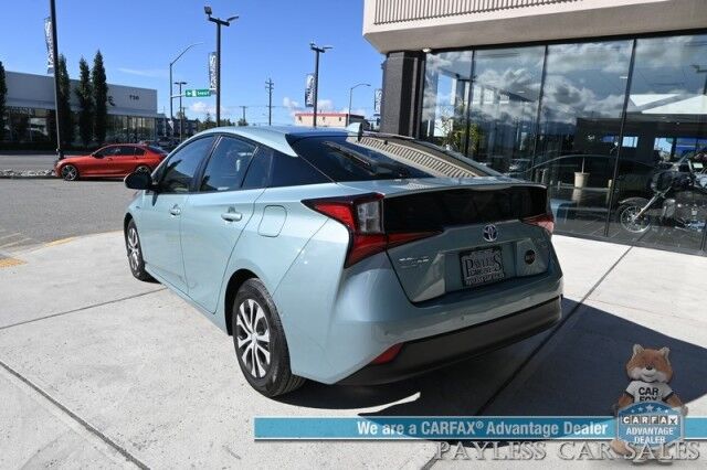2021 Toyota Prius XLE / AWD / Hybrid / Power & Heated Leather Seats / Heated Steering Wheel / Adaptive Cruise Control / Lane Departure & Blind Spot Alert / Apple CarPlay & Android Auto / Automatic Climate Control / 51 MPG Anchorage AK