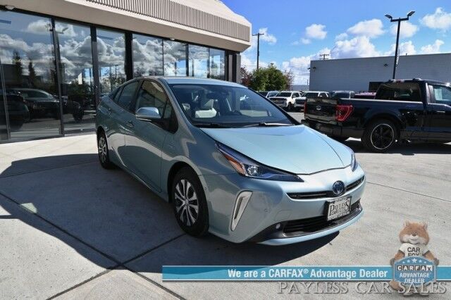 2021 Toyota Prius XLE / AWD / Hybrid / Power & Heated Leather Seats / Heated Steering Wheel / Adaptive Cruise Control / Lane Departure & Blind Spot Alert / Apple CarPlay & Android Auto / Automatic Climate Control / 51 MPG Anchorage AK
