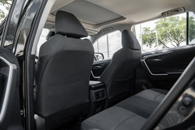 2021 Toyota RAV4  Selma TX