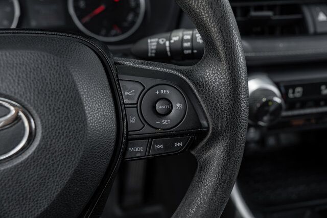 2021 Toyota RAV4  Selma TX