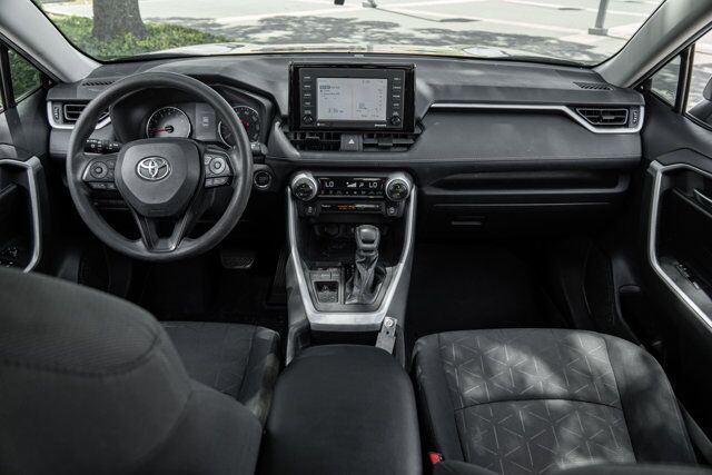 2021 Toyota RAV4  Selma TX