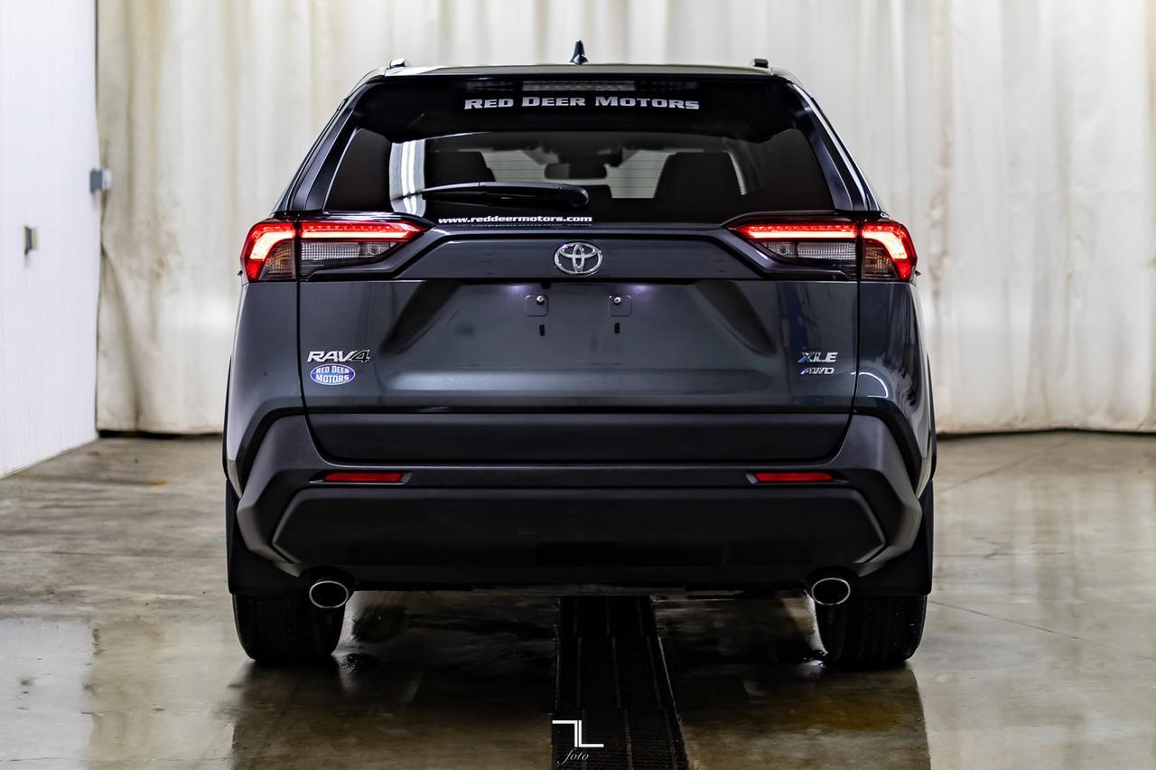 2021 Toyota RAV4 AWD XLE Leather Roof BCam Red Deer AB