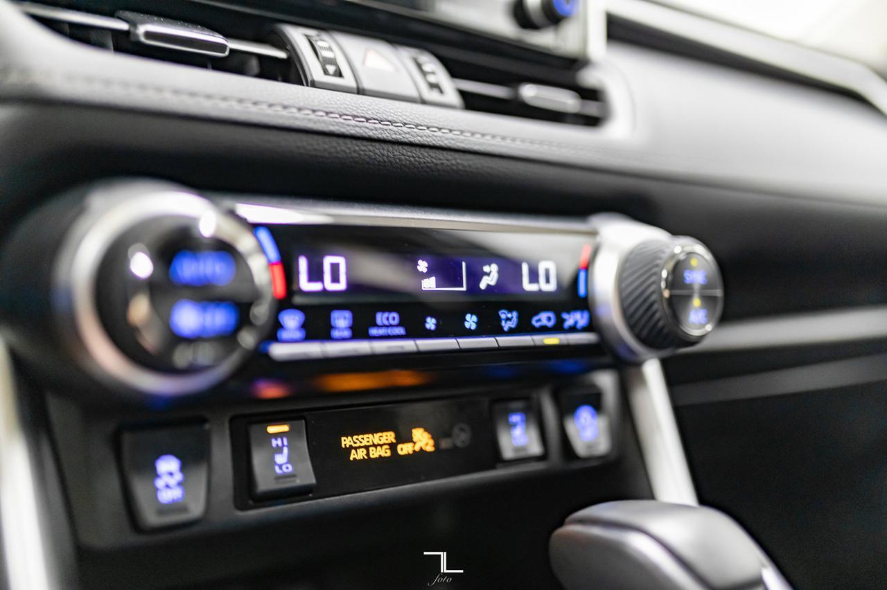 2021 Toyota RAV4 AWD XLE Leather Roof BCam Red Deer AB