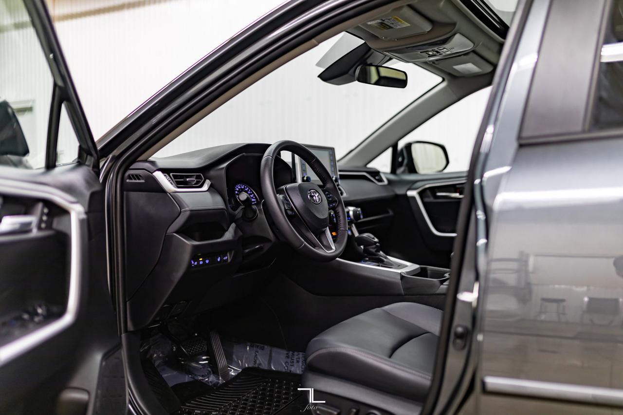 2021 Toyota RAV4 AWD XLE Leather Roof BCam Red Deer AB