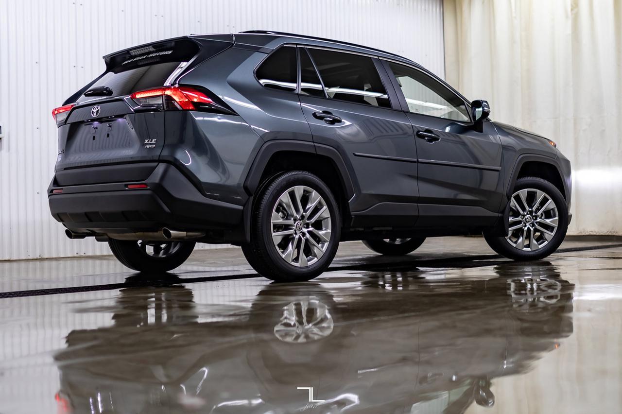 2021 Toyota RAV4 AWD XLE Leather Roof BCam Red Deer AB