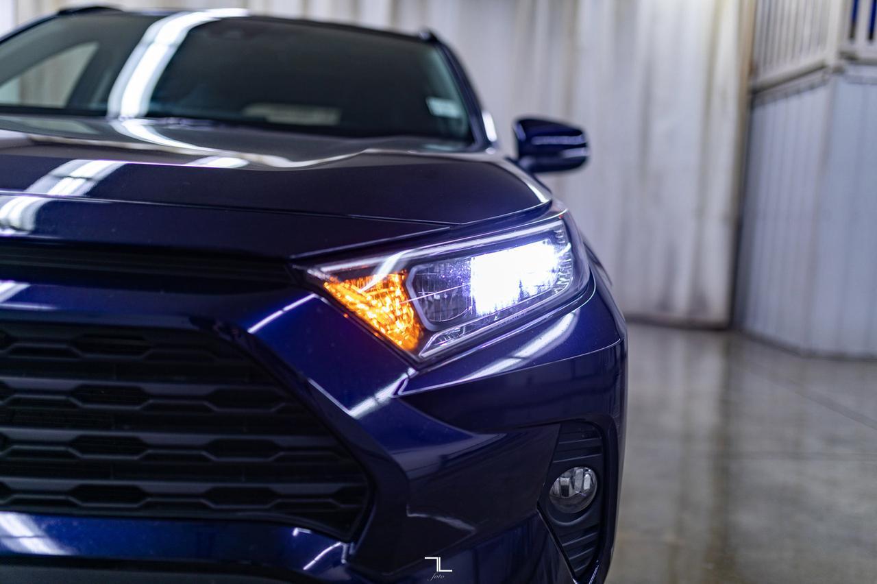 2021 Toyota RAV4 AWD XLE Roof BCam Red Deer AB