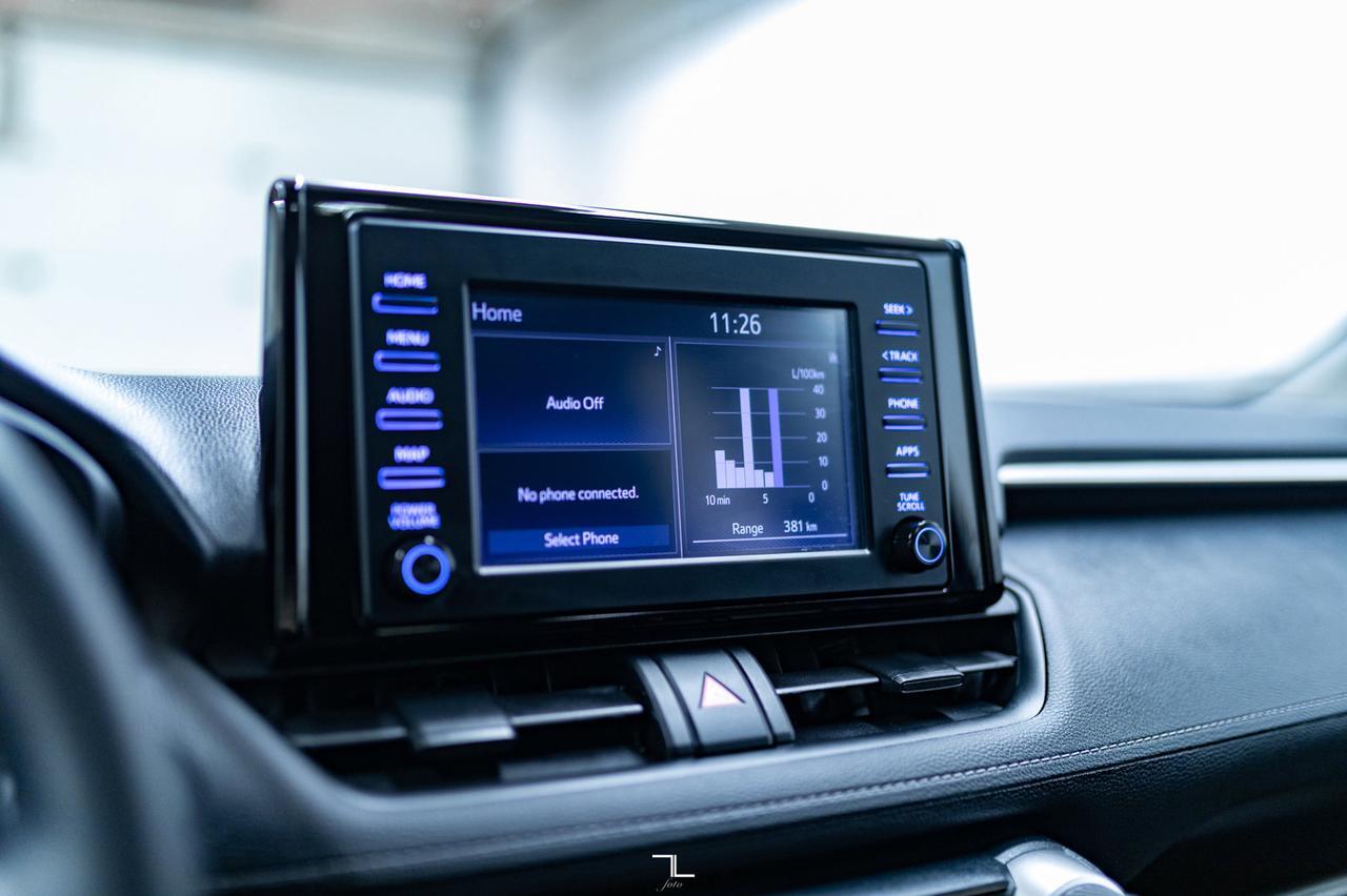 2021 Toyota RAV4 AWD XLE Roof BCam Red Deer AB