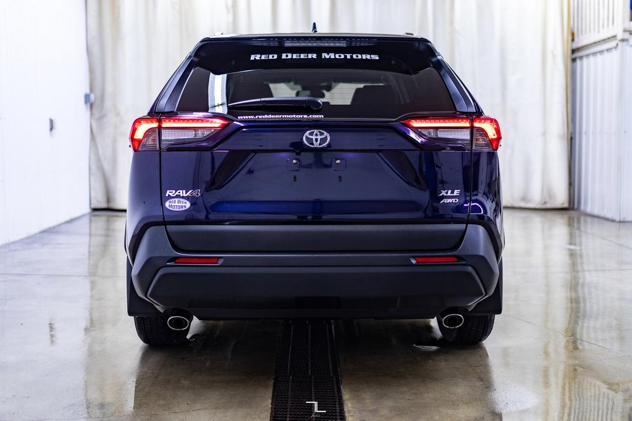 2021 Toyota RAV4 AWD XLE Roof BCam Red Deer AB