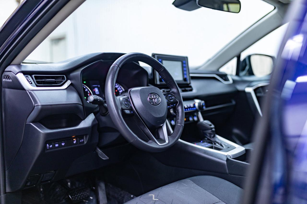 2021 Toyota RAV4 AWD XLE Roof BCam Red Deer AB