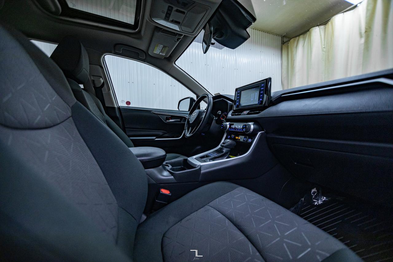 2021 Toyota RAV4 AWD XLE Roof BCam Red Deer AB