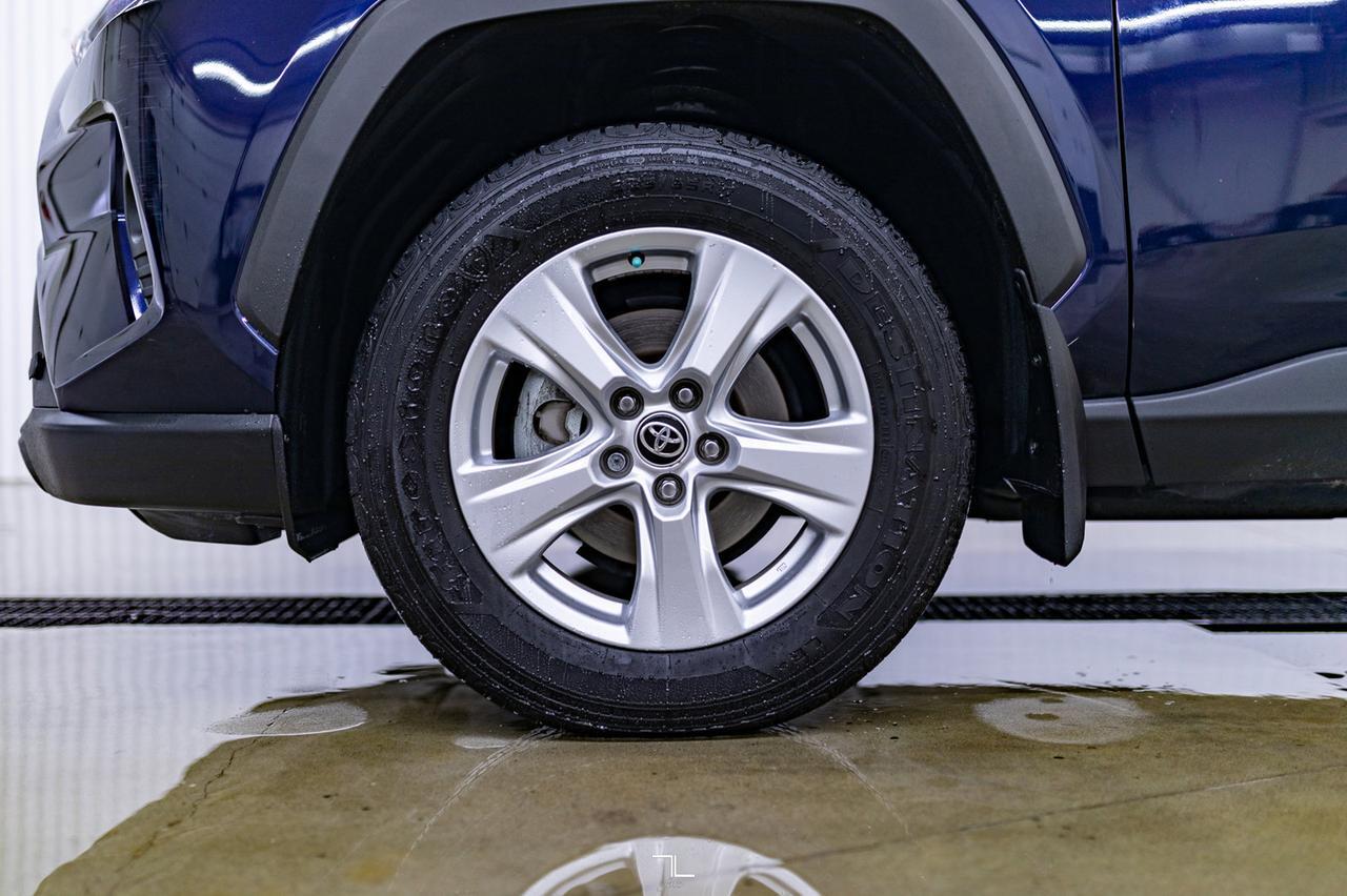 2021 Toyota RAV4 AWD XLE Roof BCam Red Deer AB