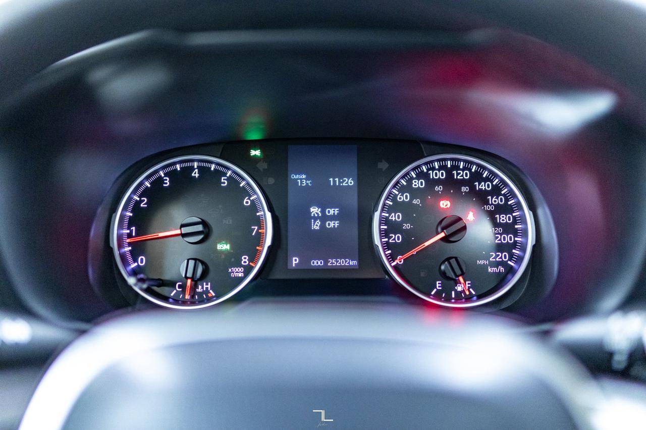 2021 Toyota RAV4 AWD XLE Roof BCam Red Deer AB